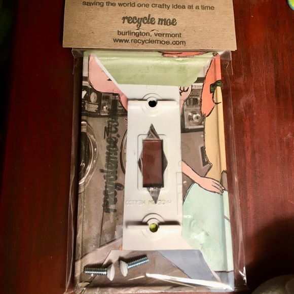 NWT Knuffle Bunny/Mo Willems Light-switch Plate, Upcycled and Handcrafted - Picture 2 of 2